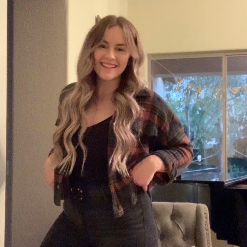Meet your Posher, Georgia
